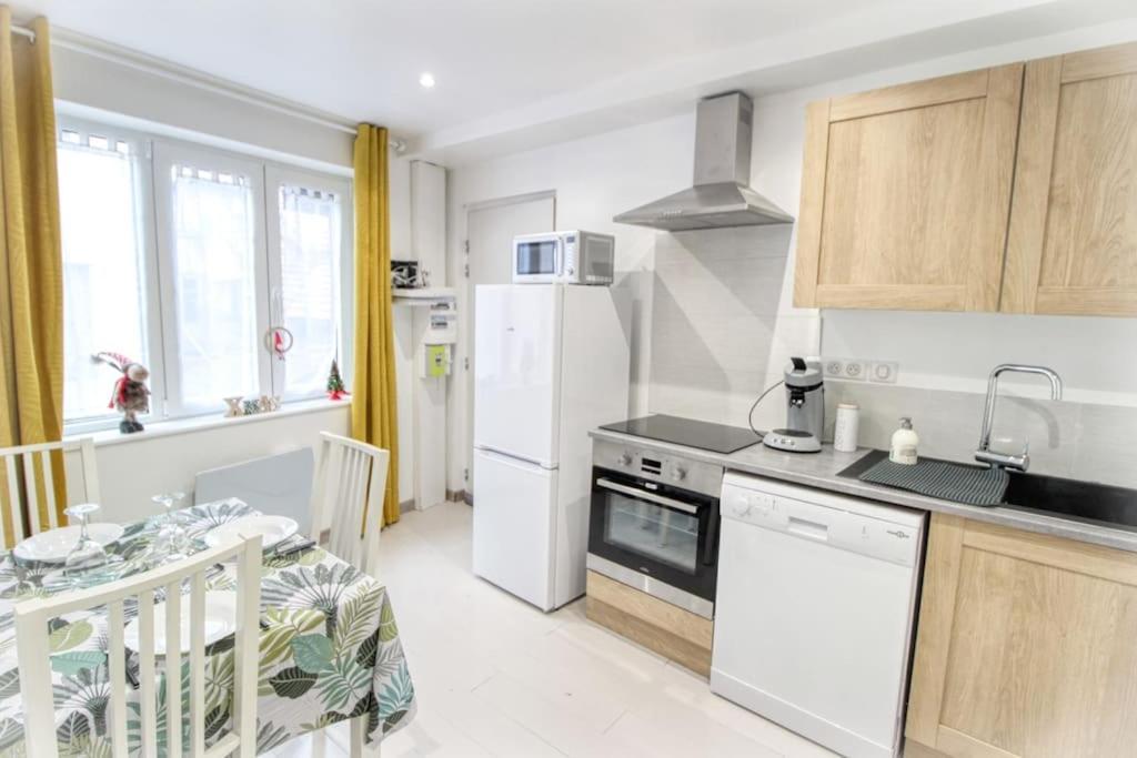 Appartement Cosy Plein Centre Montbeliard Exterior photo